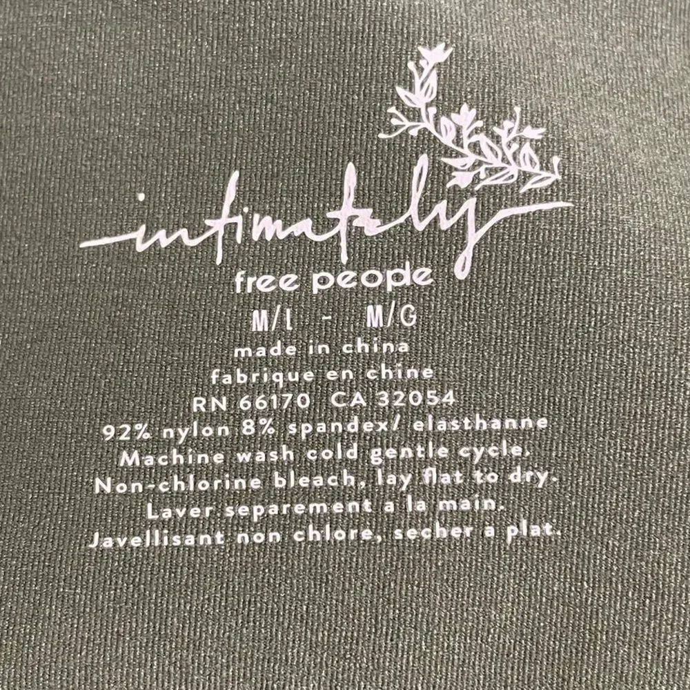 Free People Intimately Scoop Neck Crop Tank M/L Army Green Seamless NWT USA